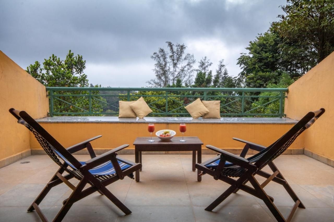 Amritara Ambatty Greens Resort Virajpet Exteriör bild