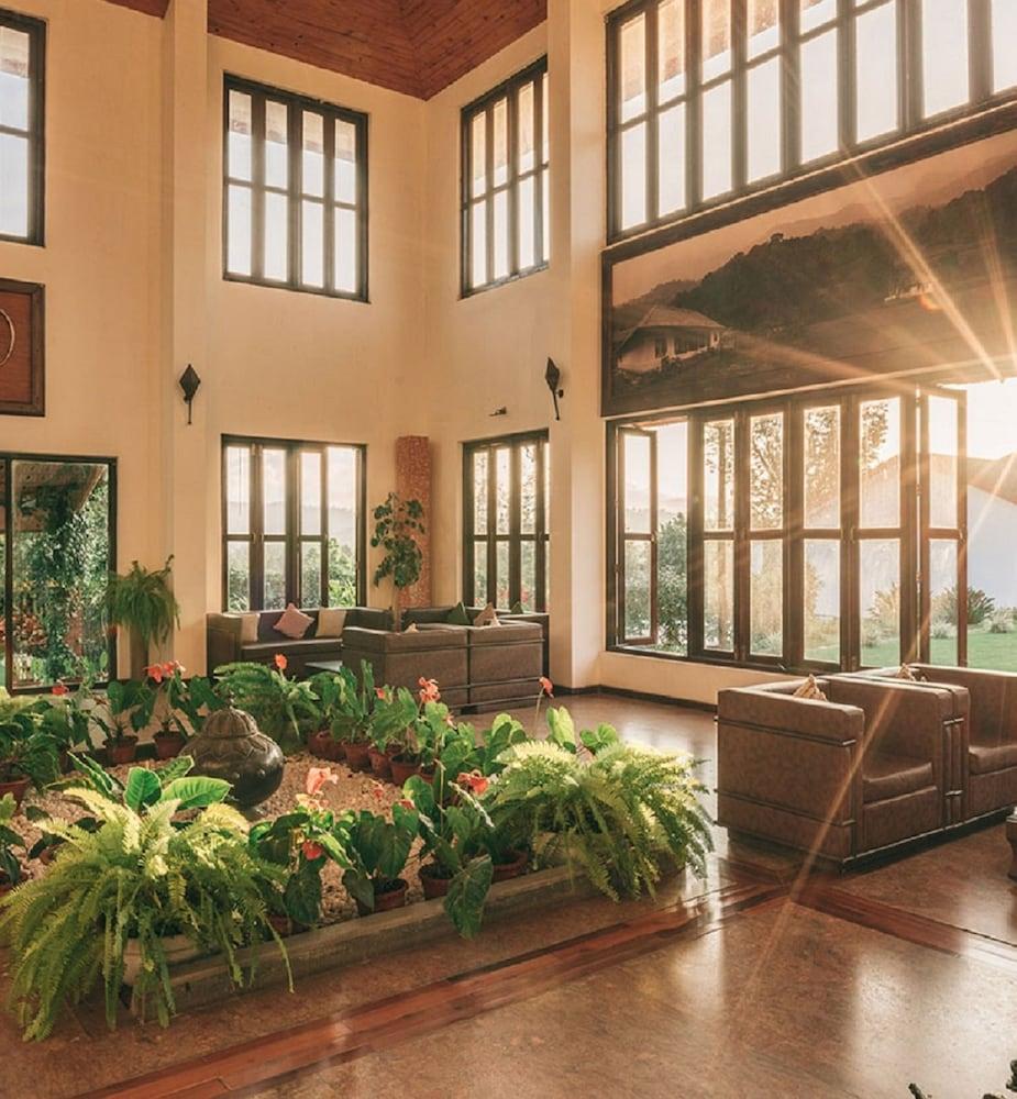 Amritara Ambatty Greens Resort Virajpet Exteriör bild
